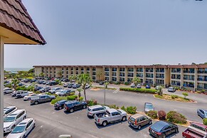 Top-floor Condo w/ Ocean Views in Hilton Head!