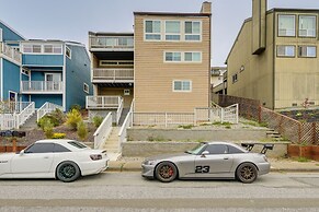 Efficiently Equipped Pacifica Apt - 1 Mi to Beach!