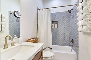 Near Terramar Beach: Home w/ Patio in Galveston