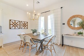 Near Terramar Beach: Home w/ Patio in Galveston