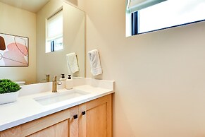 2 Mi to Deer Valley Resort: Townhome w/ Hot Tub