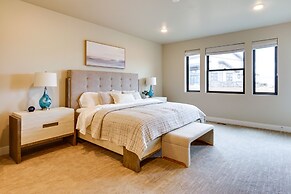 2 Mi to Deer Valley Resort: Townhome w/ Hot Tub