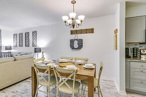 Walk to Beach & Golf Course: Hilton Head Getaway!