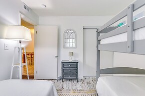 Walk to Beach & Golf Course: Hilton Head Getaway!