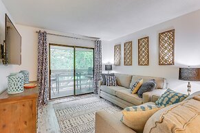 Walk to Beach & Golf Course: Hilton Head Getaway!