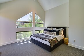 Deer Valley Retreat w/ Hot Tub & Movie Room