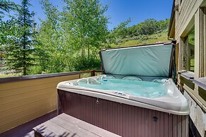 Deer Valley Retreat w/ Hot Tub & Movie Room