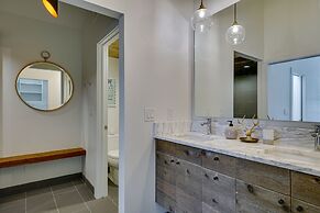 Deer Valley Retreat w/ Hot Tub & Movie Room