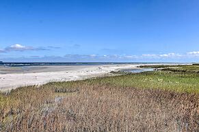 Hilton Head Condo: Screened Balcony, Beach Access!