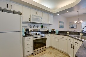 Hilton Head Condo w/ Wet Bar, Near Golf & Beach!