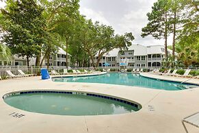 < 1 Mi to Beach: Condo w/ Wet Bar in Hilton Head