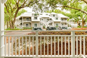 < 1 Mi to Beach: Condo w/ Wet Bar in Hilton Head