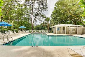 < 1 Mi to Beach: Condo w/ Wet Bar in Hilton Head