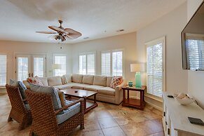 Hilton Head Condo w/ Wet Bar, Near Golf & Beach!