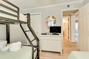 < 1 Mi to Beach: Hilton Head Island Condo w/ Pool!