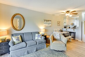 < 1 Mi to Beach: Hilton Head Island Condo w/ Pool!