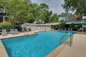 Serene Hilton Head Island Condo w/ Community Pool!