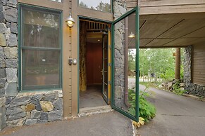 Hot Tub & Ski Shuttle: Rustic Breckenridge Retreat