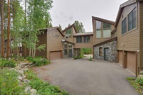 Hot Tub & Ski Shuttle: Rustic Breckenridge Retreat