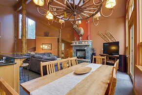 Hot Tub & Ski Shuttle: Rustic Breckenridge Retreat