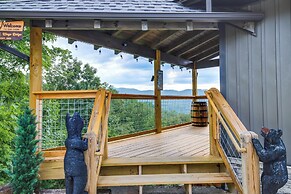 Gorgeous Gatlinburg Cabin: Large Deck & Hot Tub!