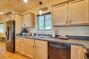 Gorgeous Gatlinburg Cabin: Large Deck & Hot Tub!