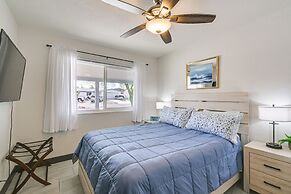 4 Mi to London Bridge Beach: Family Home w/ Pool!