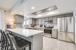 4 Mi to London Bridge Beach: Family Home w/ Pool!