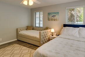 West Palm Beach Getaway - 3 Mi to Beaches!