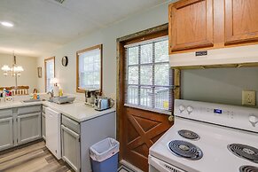 Charming Gatlinburg Home: Pets & Families Welcome!