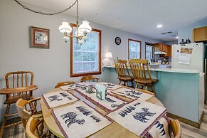 Charming Gatlinburg Home: Pets & Families Welcome!