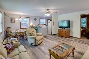 Charming Gatlinburg Home: Pets & Families Welcome!