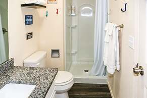 Branson Vacation Rental w/ Loft ~ 4 Mi to Downtown