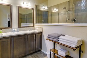 Hoodsport Vacation Rental w/ Private Lake Access!