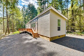 Hoodsport Vacation Rental w/ Private Lake Access!