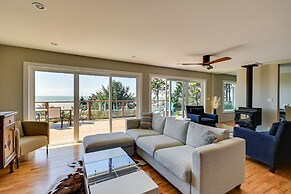 Moclips Home w/ Hot Tub & Stunning Beach Views!