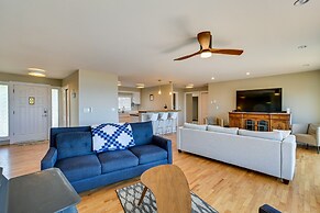 Moclips Home w/ Hot Tub & Stunning Beach Views!