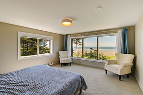 Moclips Home w/ Hot Tub & Stunning Beach Views!