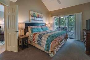 Branson Vacation Rental w/ Pools & Hot Tub!