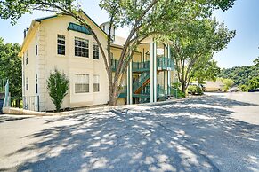Branson Condo w/ Screened Patio, Pool Access