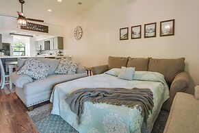 Inviting Branson Condo w/ Community Pool + Hot Tub