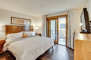 Suncadia Resort Condo w/ Seasonal Pool Access!