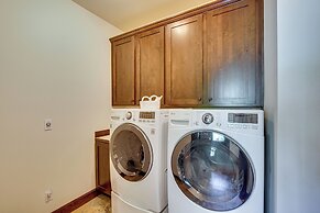 Luxury Home in Suncadia Hot Tub + Fire Pit!