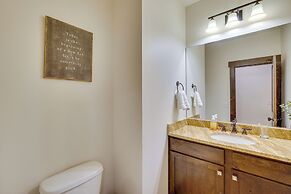 Luxury Home in Suncadia Hot Tub + Fire Pit!