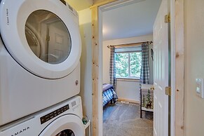 Unwind in Cle Elum: Hot Tub & Cozy Fireplace!