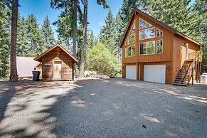 Unwind in Cle Elum: Hot Tub & Cozy Fireplace!