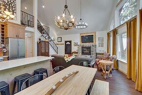 Unwind in Cle Elum: Hot Tub & Cozy Fireplace!