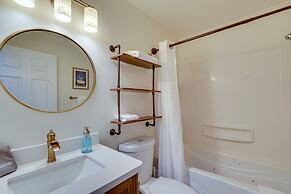 Unwind in Cle Elum: Hot Tub & Cozy Fireplace!