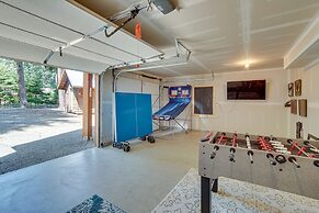 Unwind in Cle Elum: Hot Tub & Cozy Fireplace!