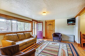 Secluded Stonewall Cabin w/ Mountain View!